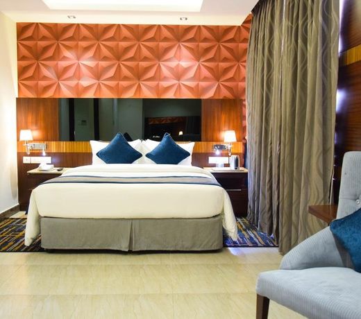 Rg Royal Hotel