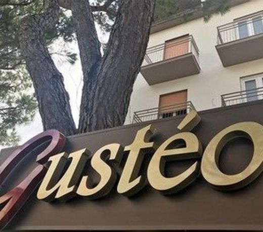 Hotel Cristina