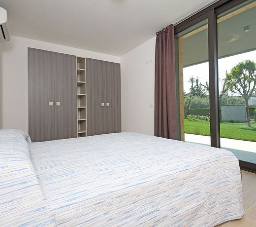 Villa T14