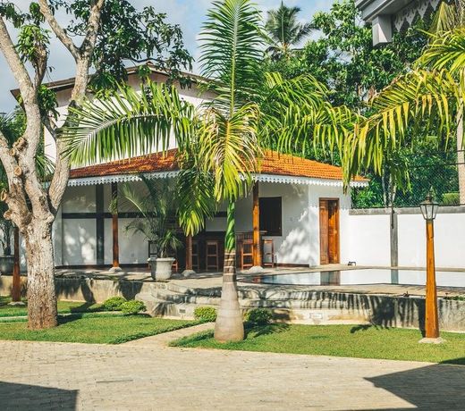 Sisikirana Villa (Luxury Villa in Galle)