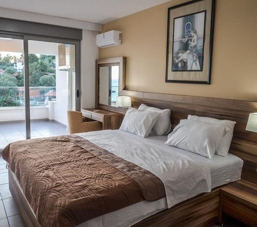 Hotel & Beach Club Mediterraneo Liman