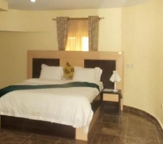 Annes Luxury Suites Ltd