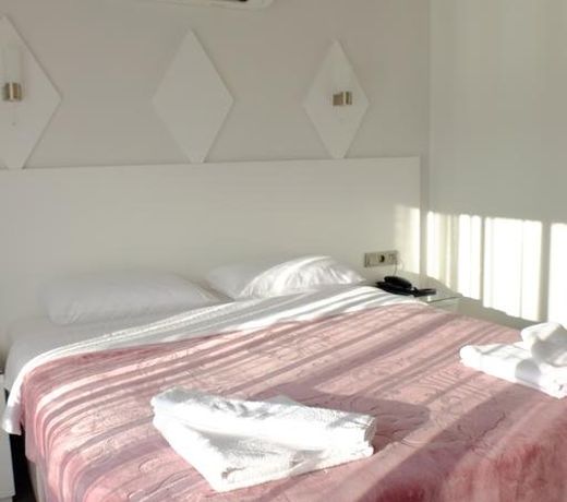 Mert Otel