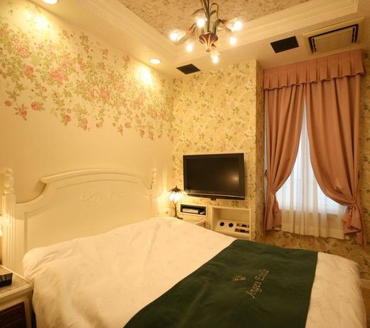 ããã« ã¢ã³ã¸ã¥ã¨ãã¯ã¼ã« å º - Adult Only