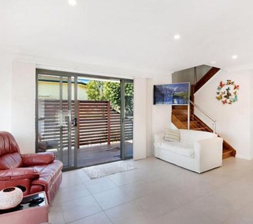 Koonah Town House
