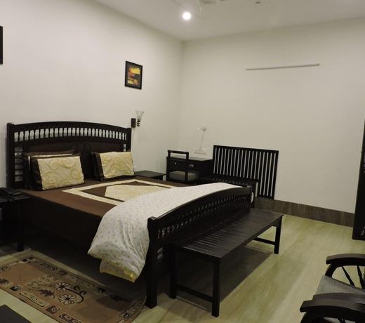 Pearl of Taj Home Stay
