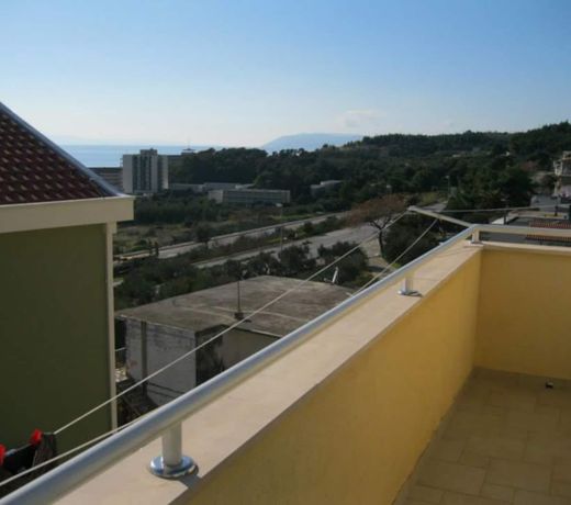 Apartments Zelic Tucepi