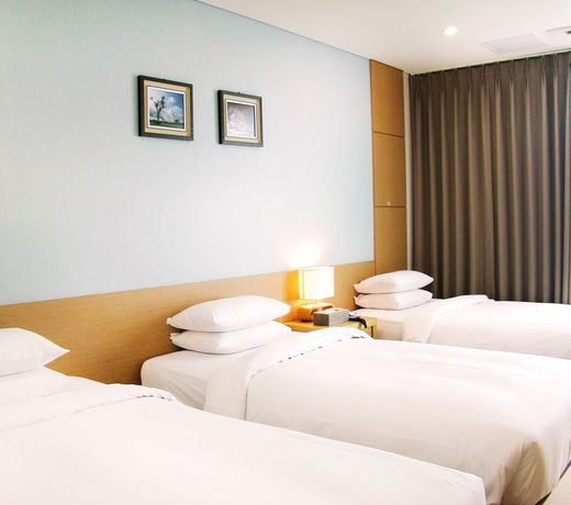 YOUUS Hotel