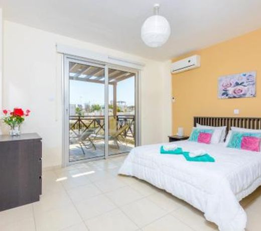 Konnos Beach Villas