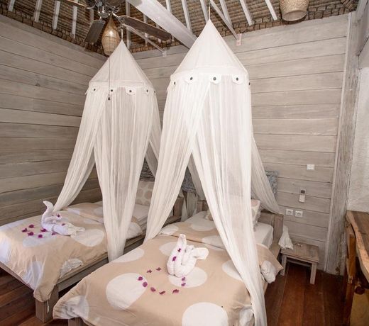 Gili Breeze Tropical Bungalows