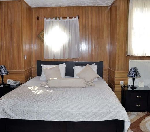 Ulasan Hotel Caravan Camping