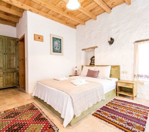 Kaya Guest House
