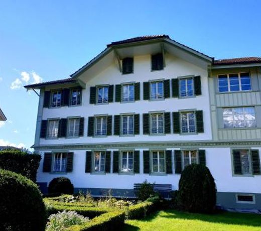 Interlaken Town House Sleeps 12 guests Central