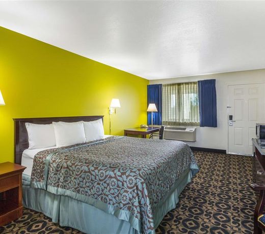 Days Inn by Wyndham Delta