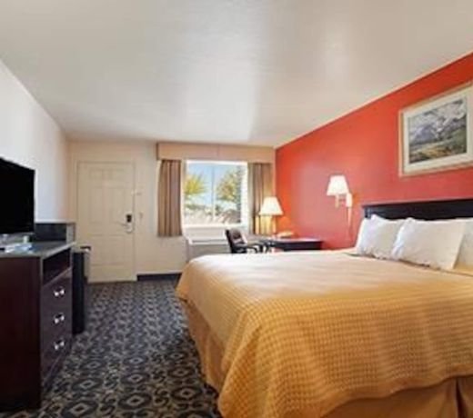 Days Inn by Wyndham Delta