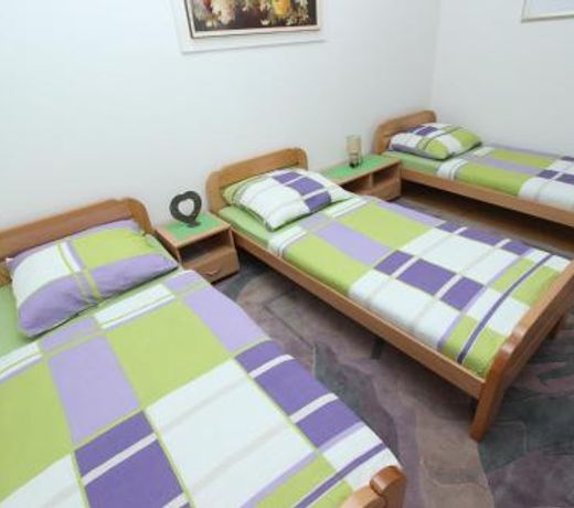 Hostel Lucky