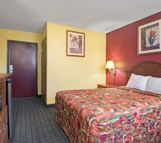 Travelodge by Wyndham Torrington