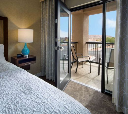 Hampton Inn & Suites Page - Lake Powell