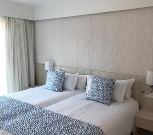 Hotel LIVVO Dunagolf Suites