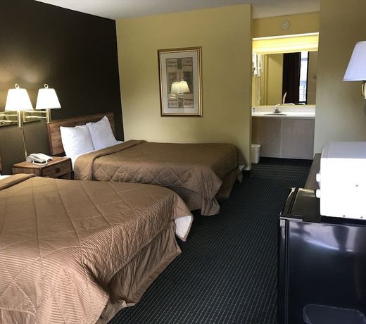 Relax Inn & Suites