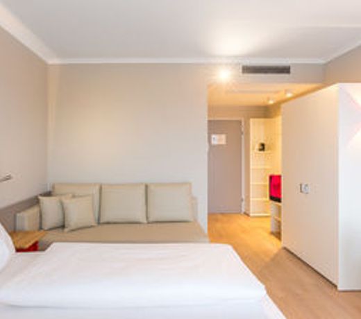 All in Red Thermenhotel