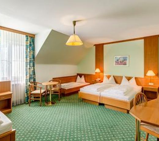 Thermenhotel Kurz