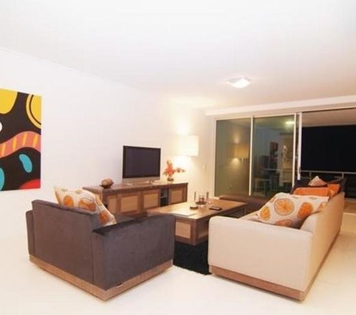 Peninsula Airlie Beach