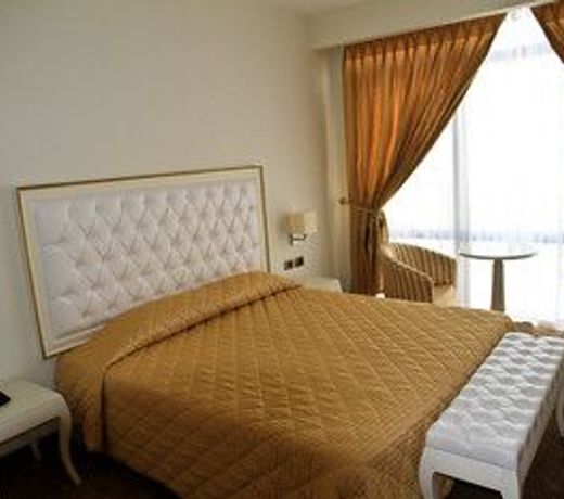 Hotel Fieri