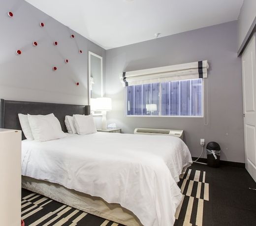 Hollywood Le Bon Hotel