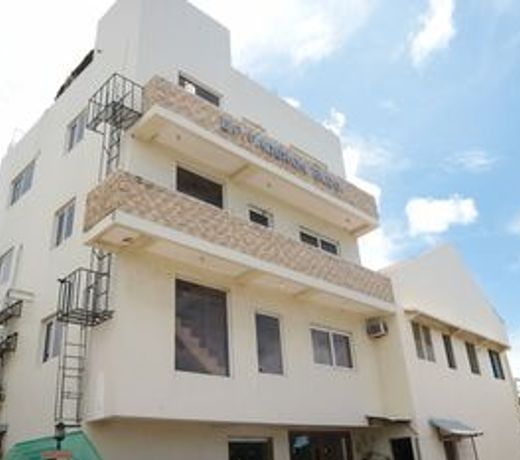 Candice Lucy Hotel Caticlan