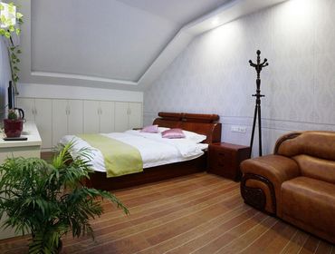 Wuzhen Villa Theme Resort Hostel