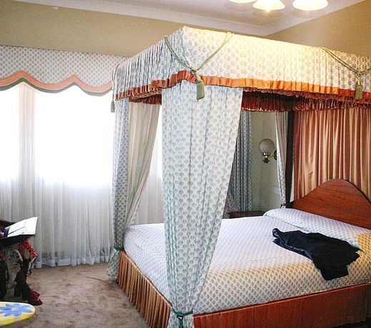 Grand Imperial Hotel