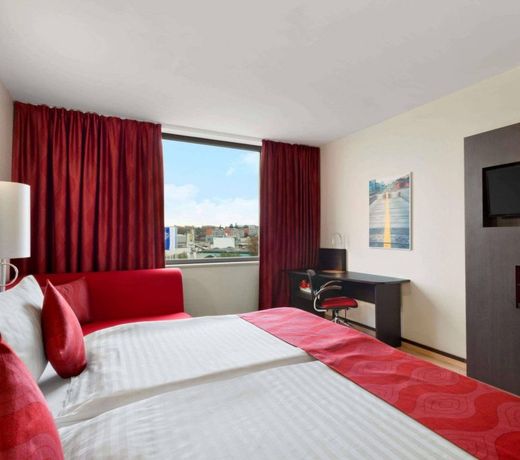 Ramada Encore by Wyndham Geneva