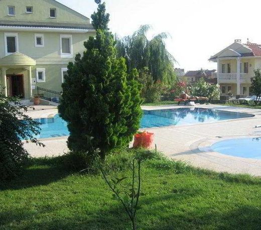 Halcyon Days Hotel