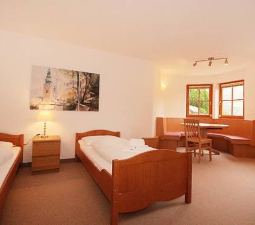 Villa Shiraz