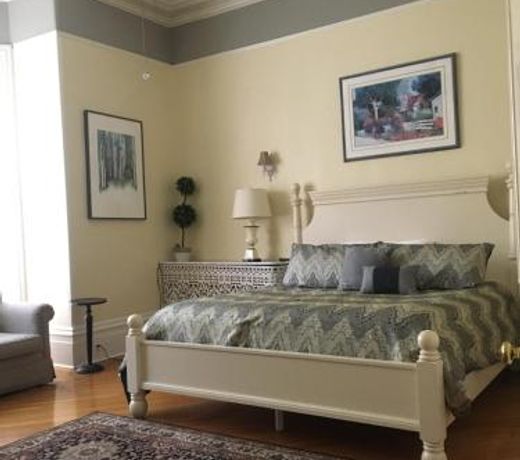 Hochelaga Inn