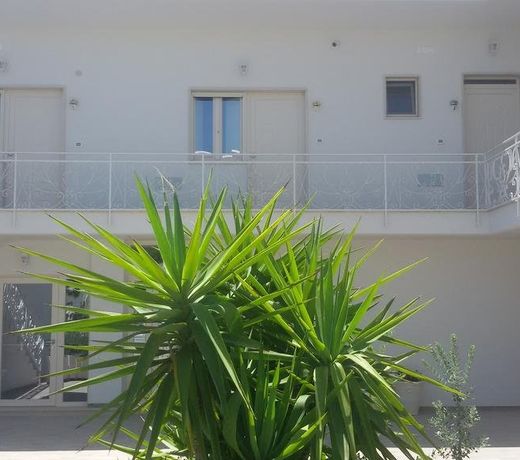 Corallo Home