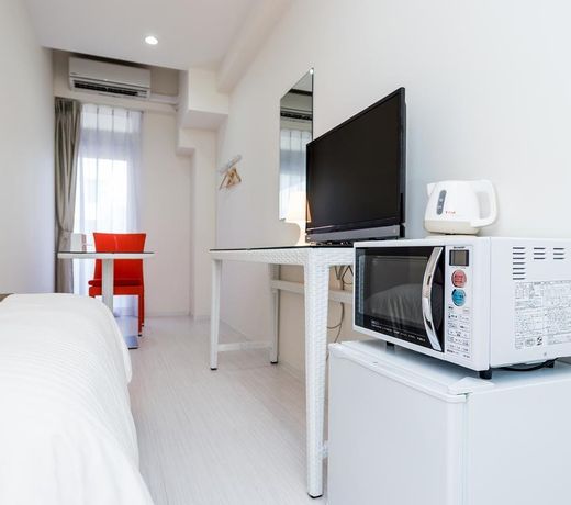 Living Inn Asahibashiekimae Premier