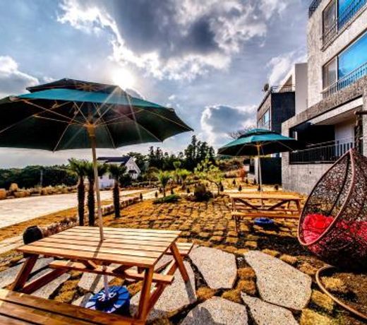 JeJu Modnie Pension
