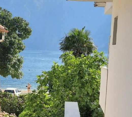 Seaside apartments and rooms