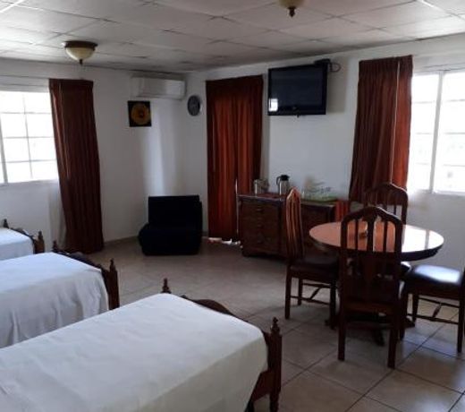 Hotel California Panama
