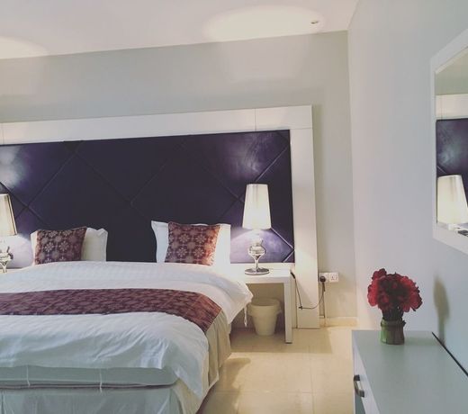 Nai Suites