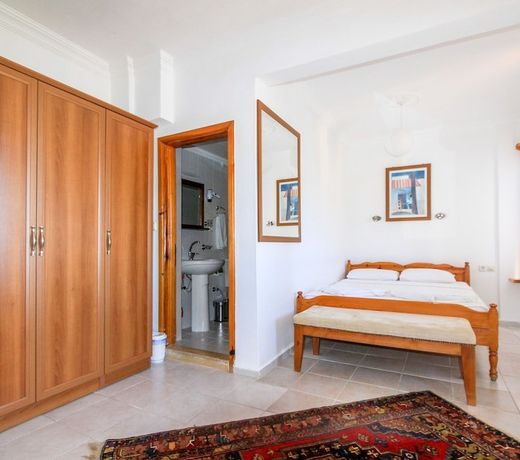 The White House Kalkan