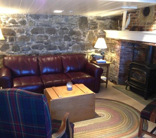 North Hero House Inn and Restaurant