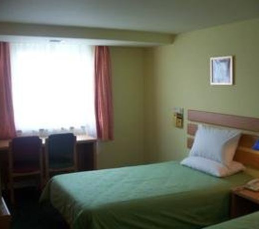 Home Inn Middle Tanggong Road