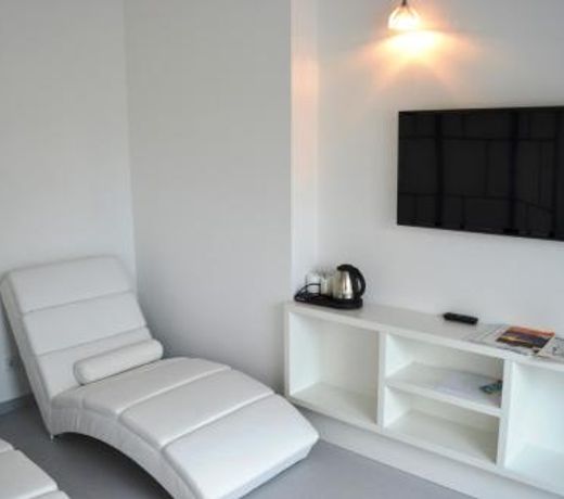 City Hotel