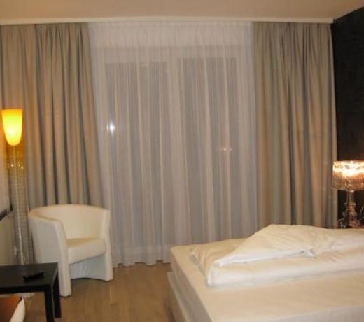 City Hotel