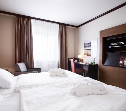 Trans World Hotel Donauwelle