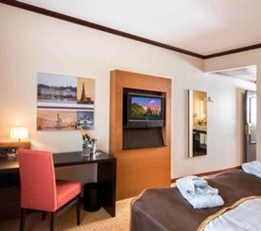 Trans World Hotel Donauwelle