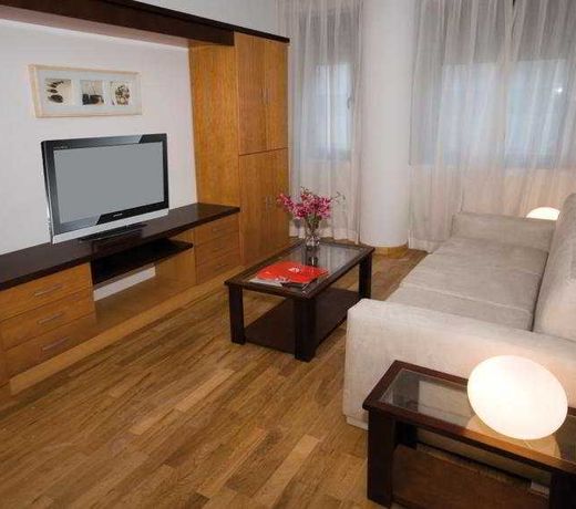 KRIS SUITES AEROPUERTO
